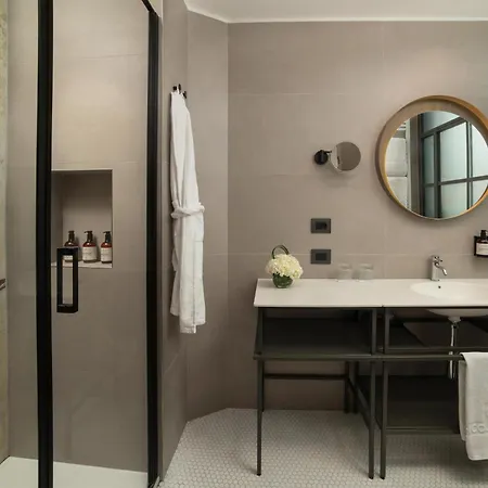 Nh Collection Hotel