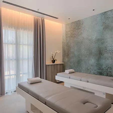 Nh Collection Hotel 4*