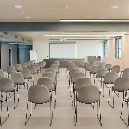 Ξενοδοχείο Nh Collection 4*