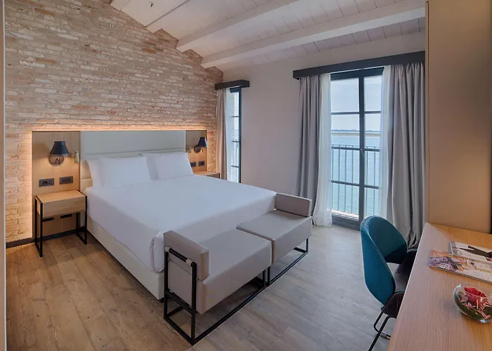 Hotel Nh Collection 4*