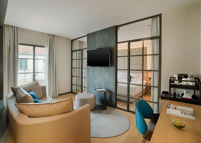Nh Collection Hotel 4*